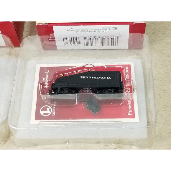 Christmas Tree Ornament Lionel Train Die Cast Metal 2003 2005 Hallmark x2 Vtg - Picture 5 of 10